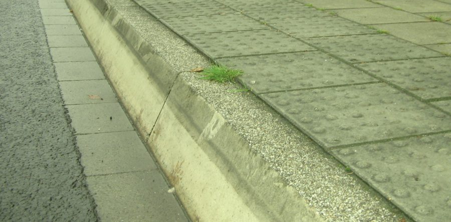 Estetyczne i praktyczne krawężniki betonowe – co warto o nich wiedzieć?