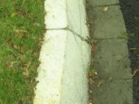 Obrzeża betonowe – gdzie i po co się je stosuje?